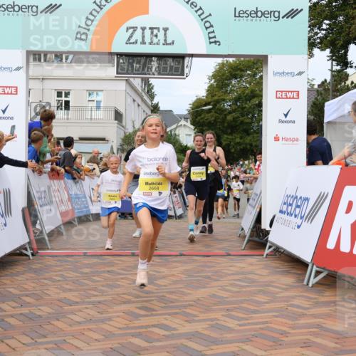 31.08.2025 - 21. Blankeneser Heldenlauf Strokosch-Dieckow http://msf.ph/oto/8655165 31.08.2025 10:34:39 Ziel 2110, 2021, 2424, 2668, 2669, 2667, 2298, 2349, 2350, 2090, 2083 meine-sportfotos.de