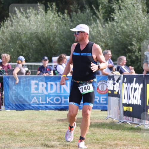 31.08.2025 - Elbe Triathlon Hamburg Strokosch-Dieckow http://msf.ph/oto/8655179 31.08.2025 11:45:32 Ziel 740, 851, 1068 meine-sportfotos.de