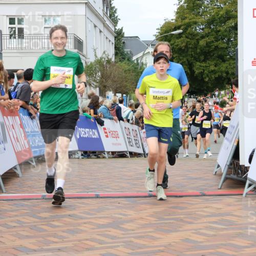 31.08.2025 - 21. Blankeneser Heldenlauf Strokosch-Dieckow http://msf.ph/oto/8655180 31.08.2025 10:34:35 Ziel 2110, 2424, 2668, 2669, 2667, 2090, 2083 meine-sportfotos.de