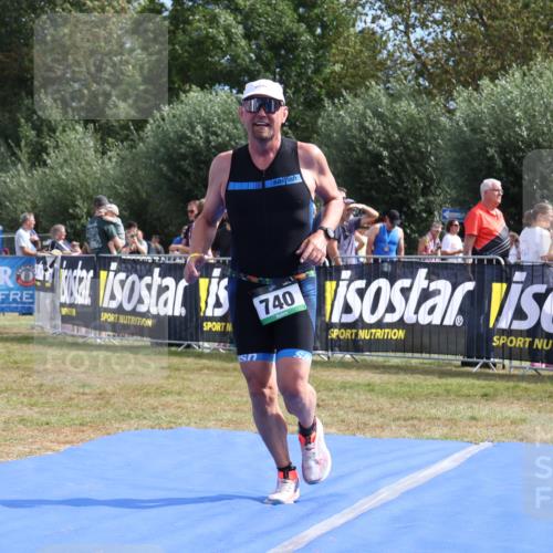 31.08.2025 - Elbe Triathlon Hamburg Strokosch-Dieckow http://msf.ph/oto/8655183 31.08.2025 11:45:35 Ziel 740, 1068, 1465 meine-sportfotos.de