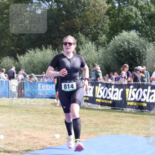 31.08.2025 - Elbe Triathlon Hamburg Strokosch-Dieckow http://msf.ph/oto/8655204 31.08.2025 11:45:49 Ziel 814, 838, 887, 1465 meine-sportfotos.de
