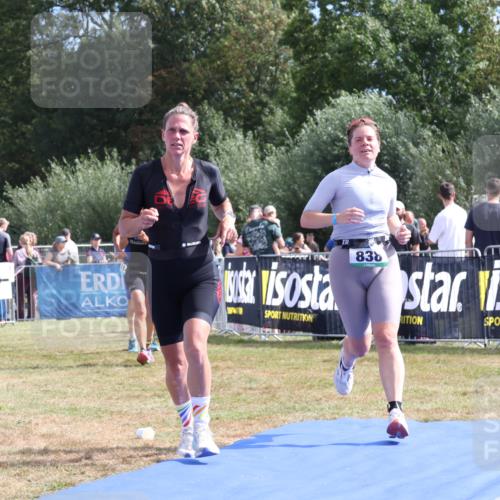 31.08.2025 - Elbe Triathlon Hamburg Strokosch-Dieckow http://msf.ph/oto/8655214 31.08.2025 11:45:56 Ziel 838, 887, 1314, 1496 meine-sportfotos.de