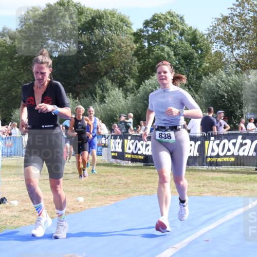 31.08.2025 - Elbe Triathlon Hamburg Strokosch-Dieckow http://msf.ph/oto/8655218 31.08.2025 11:45:57 Ziel 838, 887, 1314, 1496 meine-sportfotos.de
