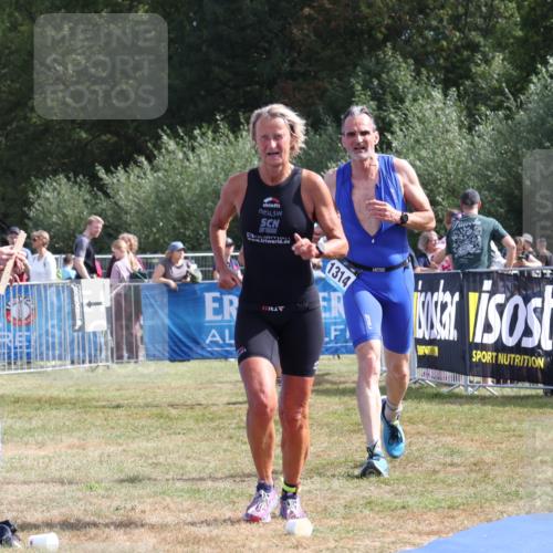 31.08.2025 - Elbe Triathlon Hamburg Strokosch-Dieckow http://msf.ph/oto/8655224 31.08.2025 11:45:58 Ziel 838, 887, 1113, 1314, 1496 meine-sportfotos.de