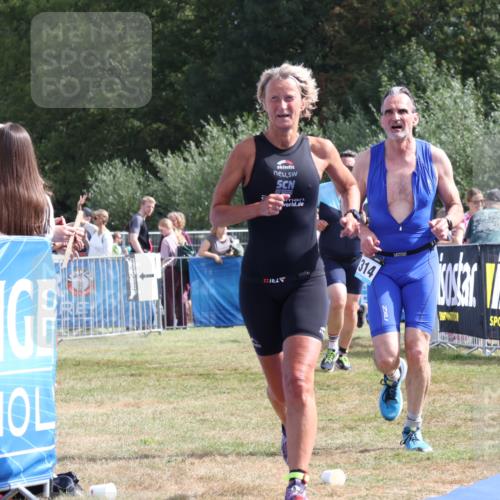 31.08.2025 - Elbe Triathlon Hamburg Strokosch-Dieckow http://msf.ph/oto/8655226 31.08.2025 11:45:59 Ziel 838, 887, 1113, 1314, 1496 meine-sportfotos.de