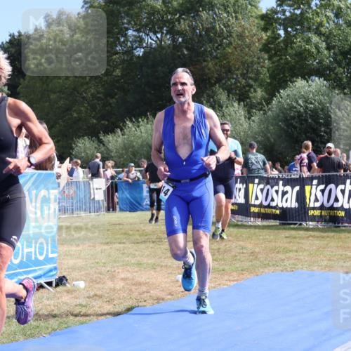 31.08.2025 - Elbe Triathlon Hamburg Strokosch-Dieckow http://msf.ph/oto/8655232 31.08.2025 11:46:01 Ziel 838, 887, 1113, 1307, 1314, 1496 meine-sportfotos.de