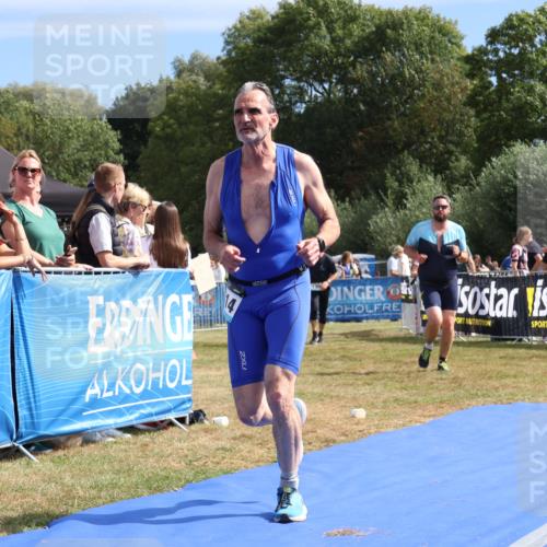 31.08.2025 - Elbe Triathlon Hamburg Strokosch-Dieckow http://msf.ph/oto/8655234 31.08.2025 11:46:01 Ziel 838, 887, 1113, 1307, 1314, 1496 meine-sportfotos.de