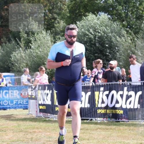 31.08.2025 - Elbe Triathlon Hamburg Strokosch-Dieckow http://msf.ph/oto/8655238 31.08.2025 11:46:03 Ziel 1113, 1307, 1314, 1496 meine-sportfotos.de