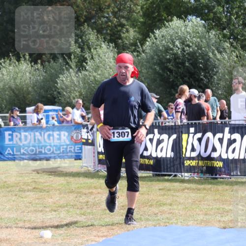 31.08.2025 - Elbe Triathlon Hamburg Strokosch-Dieckow http://msf.ph/oto/8655253 31.08.2025 11:46:06 Ziel 1113, 1307, 1314, 1496 meine-sportfotos.de