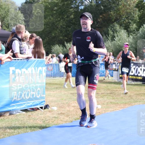 31.08.2025 - Elbe Triathlon Hamburg Strokosch-Dieckow http://msf.ph/oto/8655257 31.08.2025 11:46:27 Ziel 1297, 1384 meine-sportfotos.de
