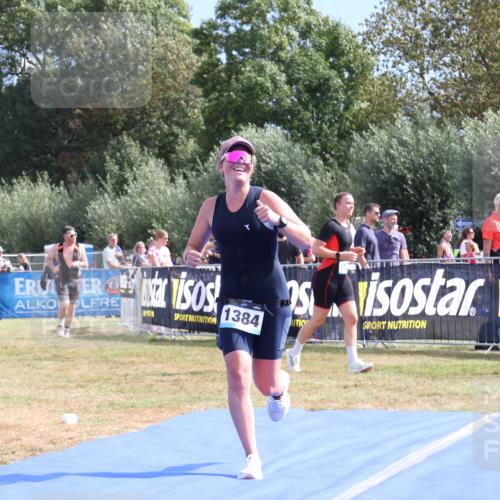 31.08.2025 - Elbe Triathlon Hamburg Strokosch-Dieckow http://msf.ph/oto/8655265 31.08.2025 11:46:29 Ziel 1297, 1384 meine-sportfotos.de