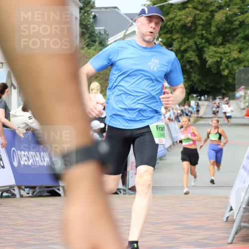31.08.2025 - 21. Blankeneser Heldenlauf Strokosch-Dieckow http://msf.ph/oto/8655267 31.08.2025 11:00:47 Ziel 3480, 3436, 3218, 3468, 3469, 3190 meine-sportfotos.de