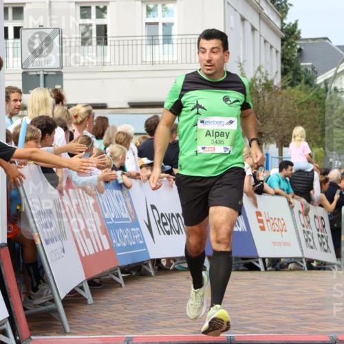 31.08.2025 - 21. Blankeneser Heldenlauf Strokosch-Dieckow http://msf.ph/oto/8655304 31.08.2025 11:00:36 Ziel 3480, 3435, 3235, 3468, 3469 meine-sportfotos.de