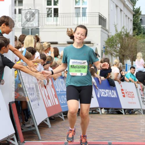 31.08.2025 - 21. Blankeneser Heldenlauf Strokosch-Dieckow http://msf.ph/oto/8655330 31.08.2025 11:00:32 Ziel 3435, 3365, 3235 meine-sportfotos.de