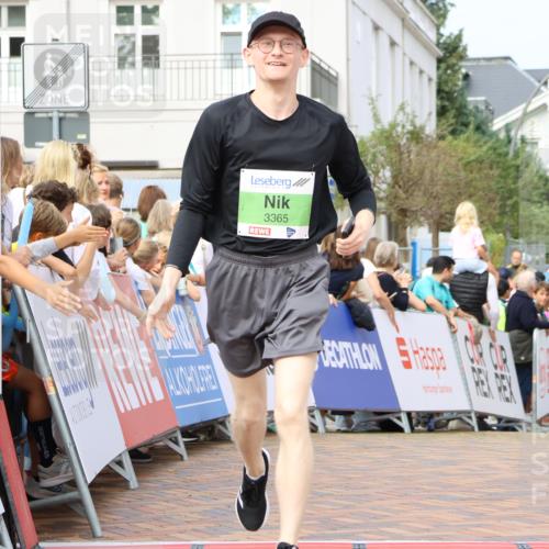 31.08.2025 - 21. Blankeneser Heldenlauf Strokosch-Dieckow http://msf.ph/oto/8655335 31.08.2025 11:00:27 Ziel 3365, 3713 meine-sportfotos.de