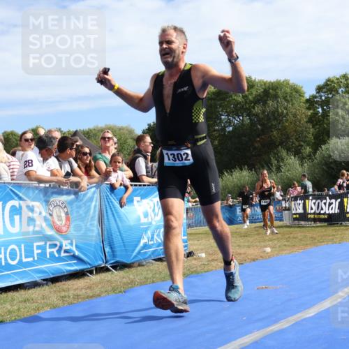 31.08.2025 - Elbe Triathlon Hamburg Strokosch-Dieckow http://msf.ph/oto/8655339 31.08.2025 11:47:18 Ziel 446, 681, 1302, 1308, 1419, 1480, 1608 meine-sportfotos.de