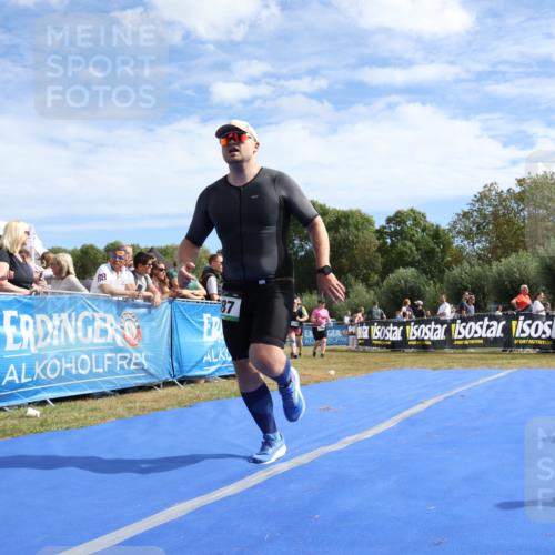 31.08.2025 - Elbe Triathlon Hamburg Strokosch-Dieckow http://msf.ph/oto/8655358 31.08.2025 11:47:33 Ziel 487, 1025 meine-sportfotos.de