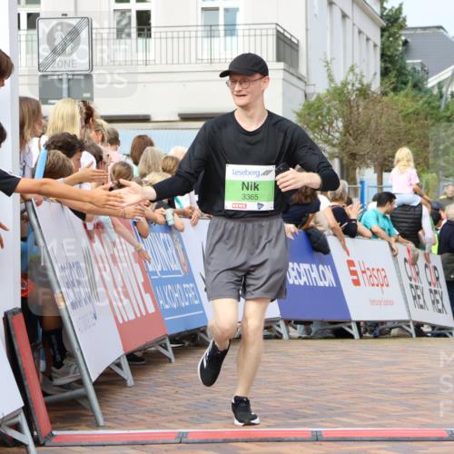 31.08.2025 - 21. Blankeneser Heldenlauf Strokosch-Dieckow http://msf.ph/oto/8655363 31.08.2025 11:00:26 Ziel 3365, 3670, 3713 meine-sportfotos.de