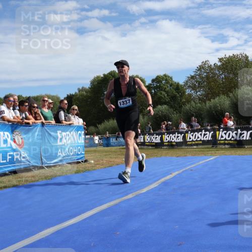 31.08.2025 - Elbe Triathlon Hamburg Strokosch-Dieckow http://msf.ph/oto/8655366 31.08.2025 11:47:50 Ziel 388, 1337 meine-sportfotos.de