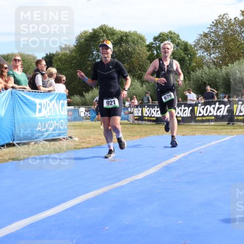 31.08.2025 - Elbe Triathlon Hamburg Strokosch-Dieckow http://msf.ph/oto/8655376 31.08.2025 11:48:07 Ziel 679, 863, 921, 1283 meine-sportfotos.de