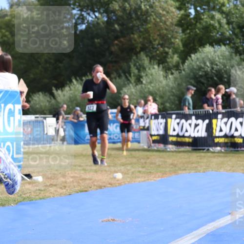 31.08.2025 - Elbe Triathlon Hamburg Strokosch-Dieckow http://msf.ph/oto/8655392 31.08.2025 11:48:42 Ziel 919, 1469 meine-sportfotos.de