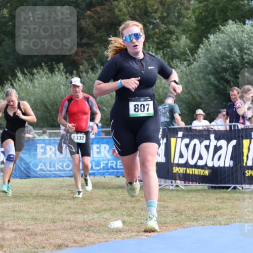 31.08.2025 - Elbe Triathlon Hamburg Strokosch-Dieckow http://msf.ph/oto/8655432 31.08.2025 11:50:04 Ziel 807, 1332, 1378 meine-sportfotos.de