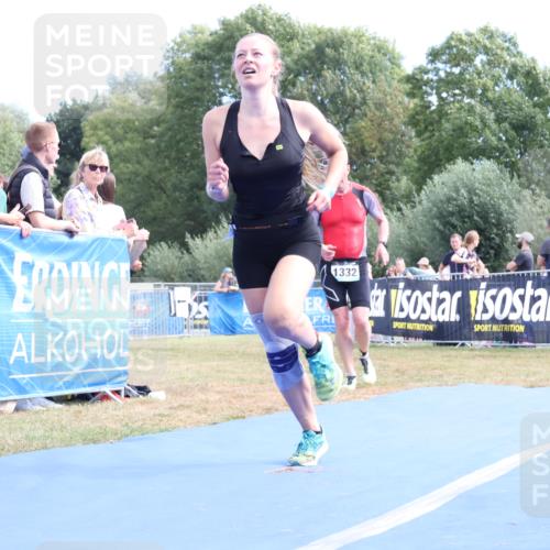 31.08.2025 - Elbe Triathlon Hamburg Strokosch-Dieckow http://msf.ph/oto/8655444 31.08.2025 11:50:08 Ziel 807, 1332, 1378 meine-sportfotos.de