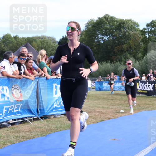 31.08.2025 - Elbe Triathlon Hamburg Strokosch-Dieckow http://msf.ph/oto/8655484 31.08.2025 11:50:54 Ziel 587, 790, 1398 meine-sportfotos.de
