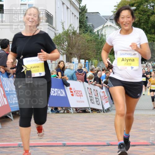 31.08.2025 - 21. Blankeneser Heldenlauf Strokosch-Dieckow http://msf.ph/oto/8655485 31.08.2025 10:33:37 Ziel 2652, 2409, 2044, 2640, 2639, 2542 meine-sportfotos.de