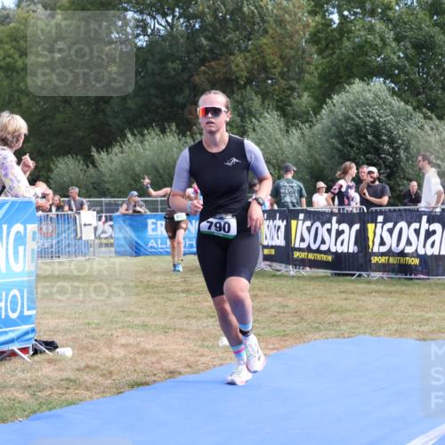 31.08.2025 - Elbe Triathlon Hamburg Strokosch-Dieckow http://msf.ph/oto/8655486 31.08.2025 11:50:55 Ziel 587, 790, 859, 1398 meine-sportfotos.de