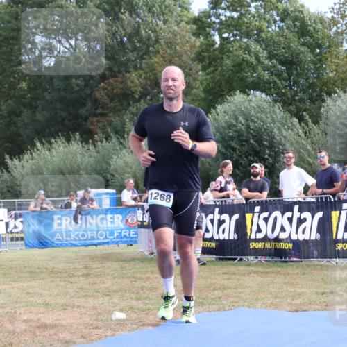 31.08.2025 - Elbe Triathlon Hamburg Strokosch-Dieckow http://msf.ph/oto/8655501 31.08.2025 11:51:05 Ziel 859, 1268 meine-sportfotos.de