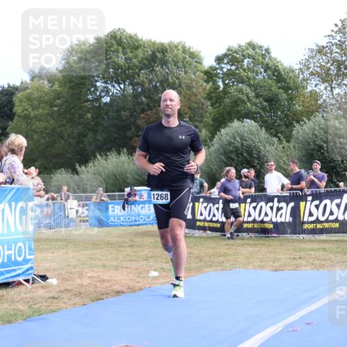 31.08.2025 - Elbe Triathlon Hamburg Strokosch-Dieckow http://msf.ph/oto/8655503 31.08.2025 11:51:06 Ziel 859, 1268 meine-sportfotos.de