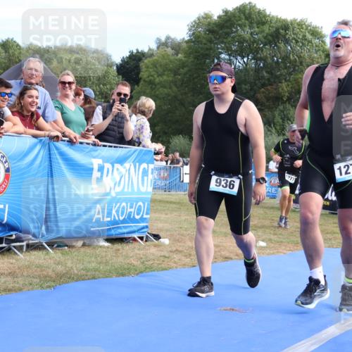 31.08.2025 - Elbe Triathlon Hamburg Strokosch-Dieckow http://msf.ph/oto/8655529 31.08.2025 11:51:33 Ziel 936, 1275, 1277, 1380 meine-sportfotos.de