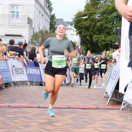 31.08.2025 - 21. Blankeneser Heldenlauf Strokosch-Dieckow http://msf.ph/oto/8655536 31.08.2025 11:00:07 Ziel 3162, 3247, 3691, 3660, 3655, 3664 meine-sportfotos.de