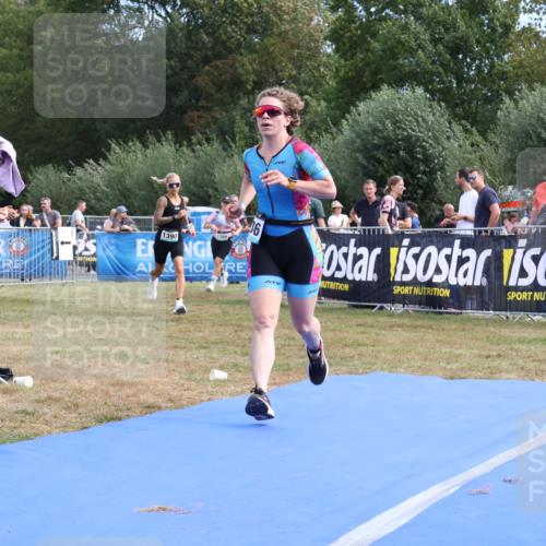 31.08.2025 - Elbe Triathlon Hamburg Strokosch-Dieckow http://msf.ph/oto/8655548 31.08.2025 11:51:42 Ziel 1277, 1389, 1390, 1436, 1592 meine-sportfotos.de