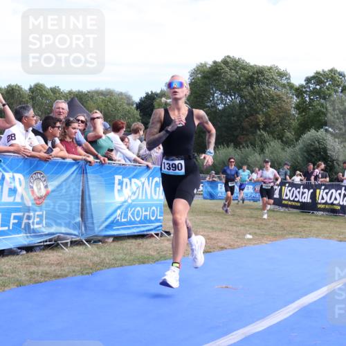 31.08.2025 - Elbe Triathlon Hamburg Strokosch-Dieckow http://msf.ph/oto/8655557 31.08.2025 11:51:46 Ziel 1389, 1390, 1436, 1592 meine-sportfotos.de