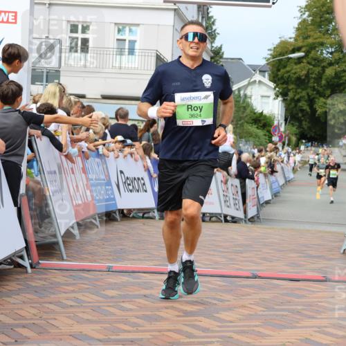 31.08.2025 - 21. Blankeneser Heldenlauf Strokosch-Dieckow http://msf.ph/oto/8655577 31.08.2025 10:59:59 Ziel 3624, 3262, 3438 meine-sportfotos.de