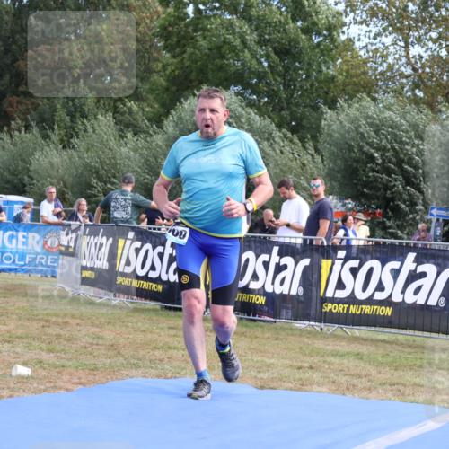 31.08.2025 - Elbe Triathlon Hamburg Strokosch-Dieckow http://msf.ph/oto/8655579 31.08.2025 11:51:54 Ziel 1300, 1389, 1592 meine-sportfotos.de
