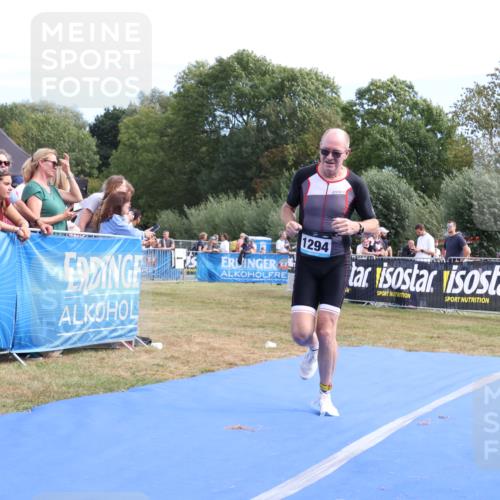 31.08.2025 - Elbe Triathlon Hamburg Strokosch-Dieckow http://msf.ph/oto/8655601 31.08.2025 11:52:17 Ziel 871, 892, 1294 meine-sportfotos.de