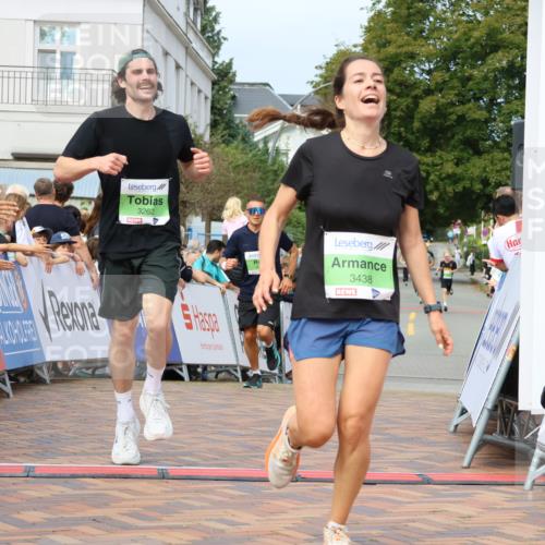 31.08.2025 - 21. Blankeneser Heldenlauf Strokosch-Dieckow http://msf.ph/oto/8655606 31.08.2025 10:59:56 Ziel 3624, 3262, 3438 meine-sportfotos.de