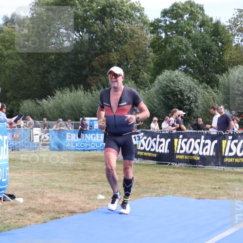 31.08.2025 - Elbe Triathlon Hamburg Strokosch-Dieckow http://msf.ph/oto/8655622 31.08.2025 11:52:36 Ziel 1320, 1494 meine-sportfotos.de