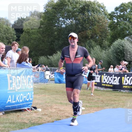 31.08.2025 - Elbe Triathlon Hamburg Strokosch-Dieckow http://msf.ph/oto/8655624 31.08.2025 11:52:36 Ziel 1320, 1494 meine-sportfotos.de