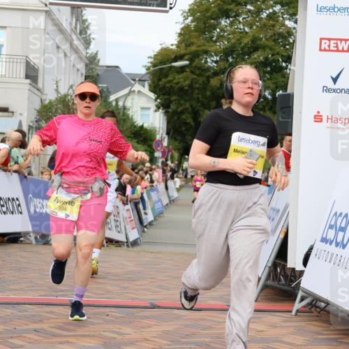 31.08.2025 - 21. Blankeneser Heldenlauf Strokosch-Dieckow http://msf.ph/oto/8655651 31.08.2025 10:33:04 Ziel 2104, 2130, 2122, 2337, 2464, 2658 meine-sportfotos.de