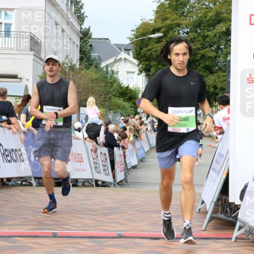 31.08.2025 - 21. Blankeneser Heldenlauf Strokosch-Dieckow http://msf.ph/oto/8655682 31.08.2025 10:59:47 Ziel 3551, 3330, 3364, 3467 meine-sportfotos.de