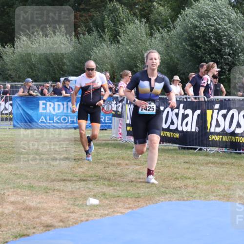 31.08.2025 - Elbe Triathlon Hamburg Strokosch-Dieckow http://msf.ph/oto/8655698 31.08.2025 11:53:22 Ziel 1339, 1388, 1405, 1425 meine-sportfotos.de