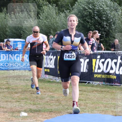 31.08.2025 - Elbe Triathlon Hamburg Strokosch-Dieckow http://msf.ph/oto/8655700 31.08.2025 11:53:23 Ziel 1339, 1388, 1405, 1425 meine-sportfotos.de
