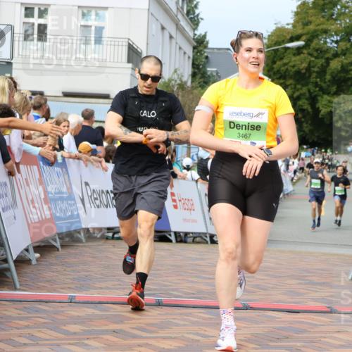 31.08.2025 - 21. Blankeneser Heldenlauf Strokosch-Dieckow http://msf.ph/oto/8655707 31.08.2025 10:59:40 Ziel 3551, 3467, 3683 meine-sportfotos.de