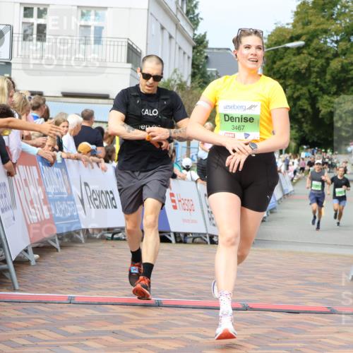 31.08.2025 - 21. Blankeneser Heldenlauf Strokosch-Dieckow http://msf.ph/oto/8655711 31.08.2025 10:59:40 Ziel 3551, 3467, 3683 meine-sportfotos.de