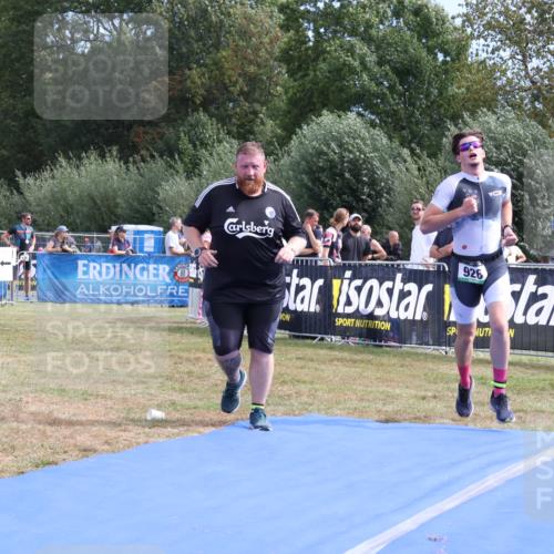 31.08.2025 - Elbe Triathlon Hamburg Strokosch-Dieckow http://msf.ph/oto/8655716 31.08.2025 11:53:36 Ziel 926, 1114 meine-sportfotos.de
