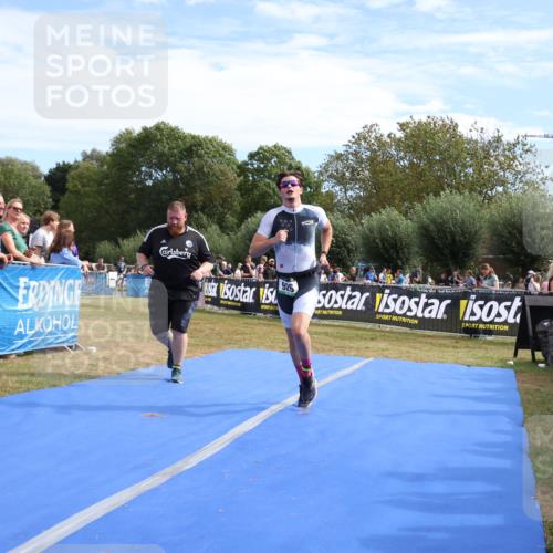 31.08.2025 - Elbe Triathlon Hamburg Strokosch-Dieckow http://msf.ph/oto/8655720 31.08.2025 11:53:37 Ziel 926, 1114, 1575 meine-sportfotos.de